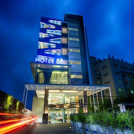 Hotel 88 Kopo Bandung By Wh Luaran gambar